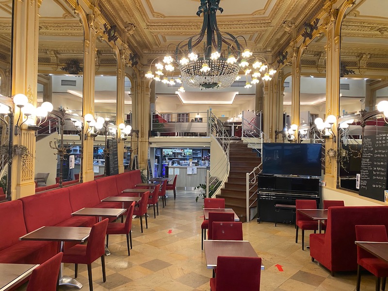 Toutes nos photos de la salle du restaurant Brasserie du Commerce Toutes nos photos de la salle du restaurant Brasserie du Commerce